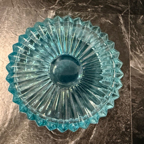 Blue Glass Swan Trinket Dish - Picture 13 of 16